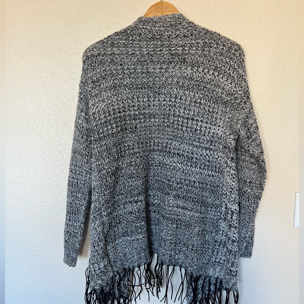Ontwelfth | Fringe Knit Cardigan - Picture 7 of 9